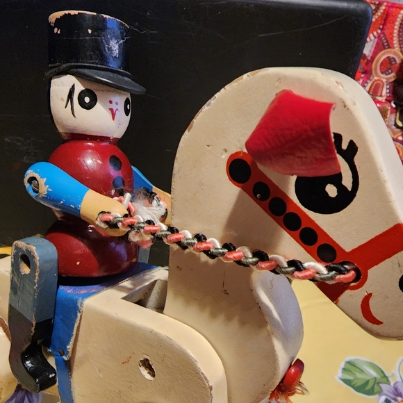 1950'S Wooden Horse with Soldier - Picture 8 of 10